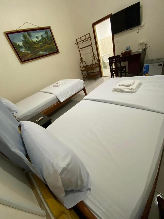 Ecran Riverfront Guesthouse Kampot Exterior foto